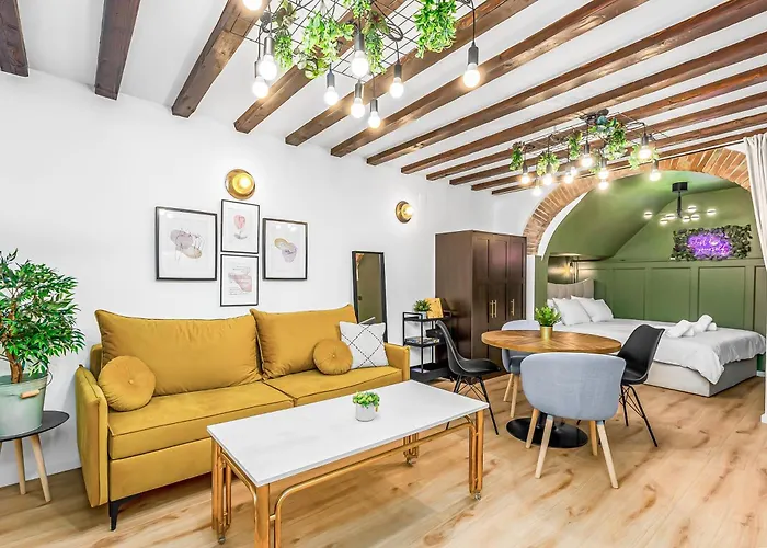 La Bestia Deluxe Studio Apartment